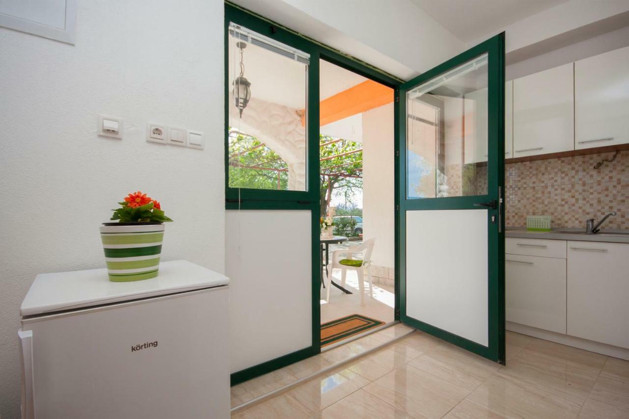 Rooms Katarina Lozovac Εξωτερικό φωτογραφία