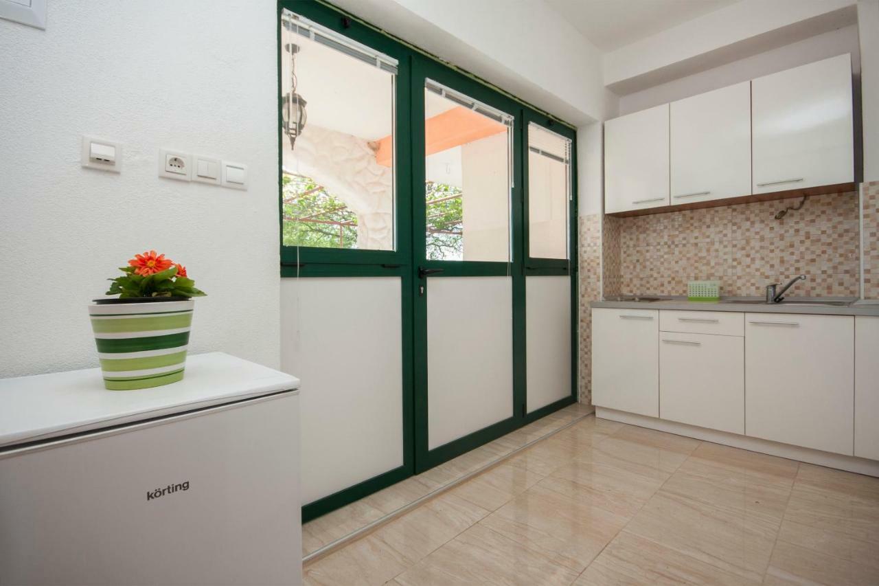 Rooms Katarina Lozovac Εξωτερικό φωτογραφία